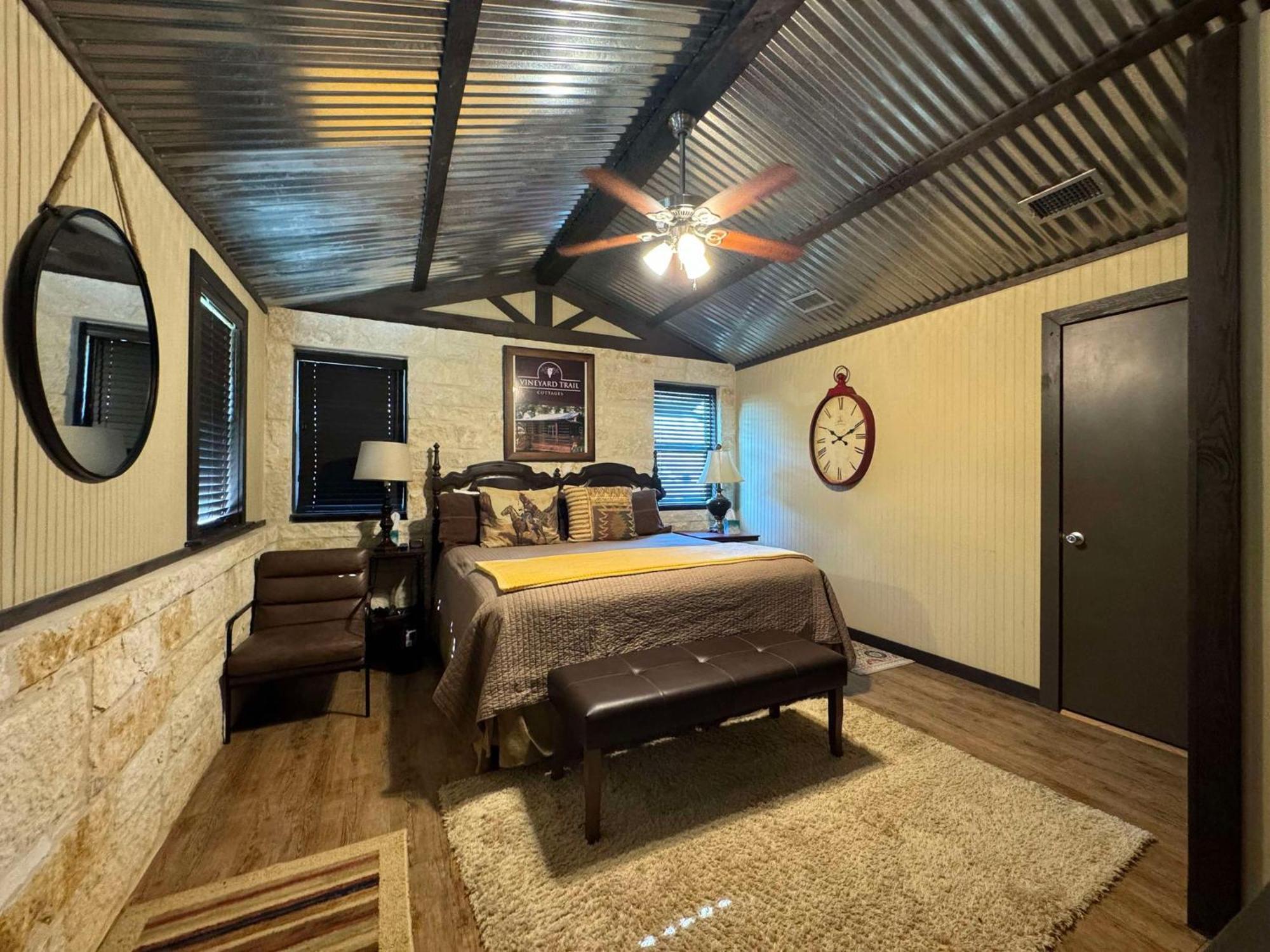 Vineyard Trail Cottages- Adults Only Fredericksburg Extérieur photo