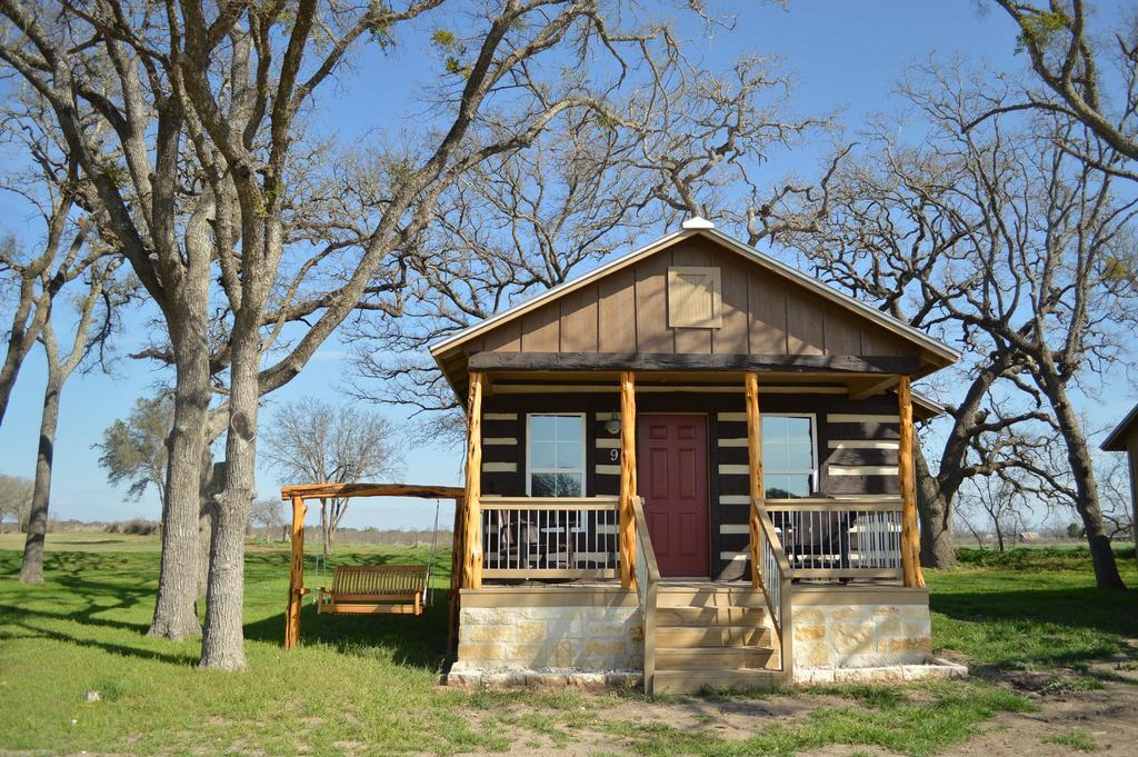 Vineyard Trail Cottages- Adults Only Fredericksburg Extérieur photo