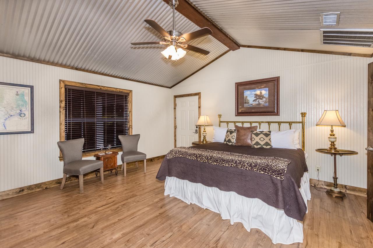 Vineyard Trail Cottages- Adults Only Fredericksburg Chambre photo