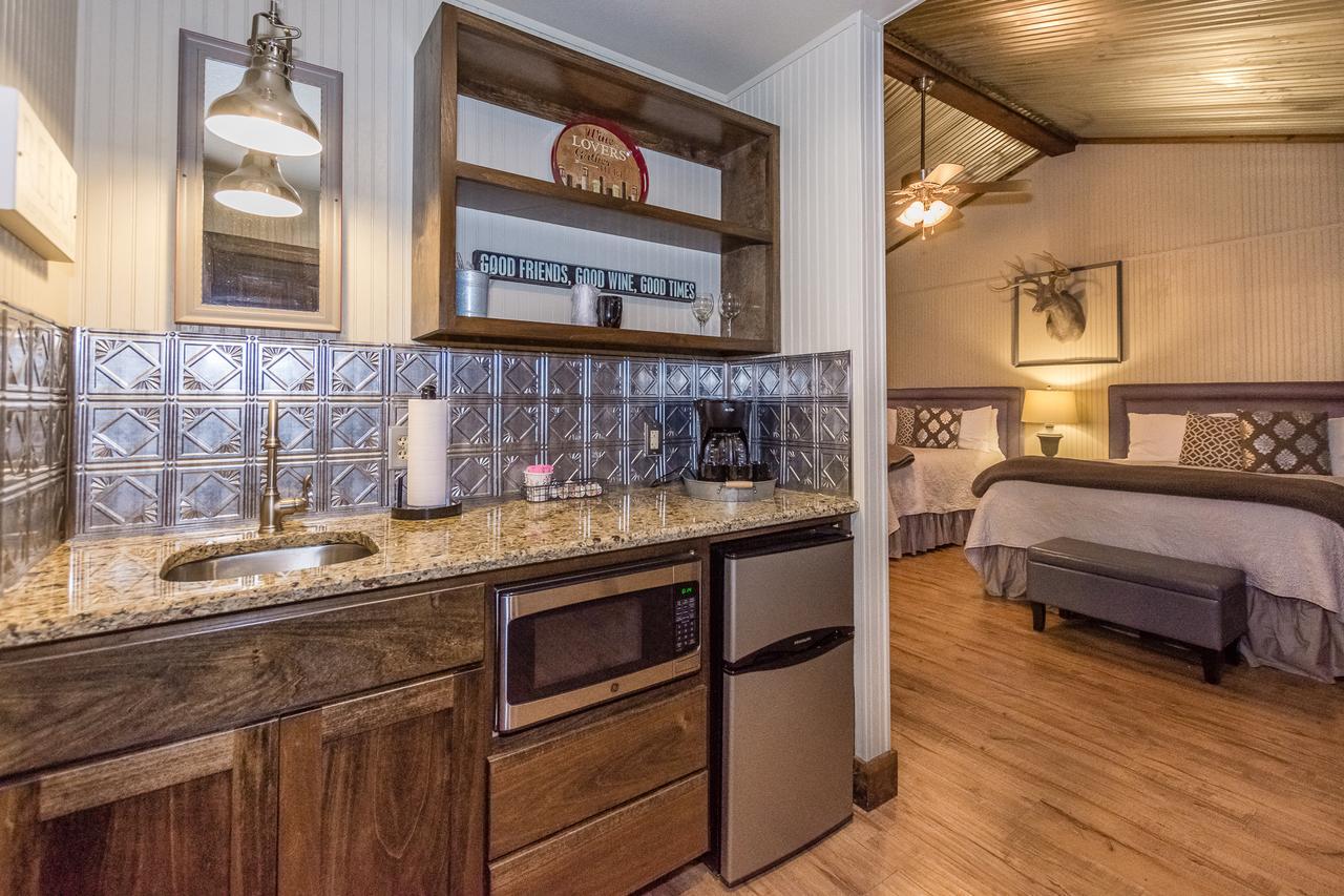 Vineyard Trail Cottages- Adults Only Fredericksburg Chambre photo