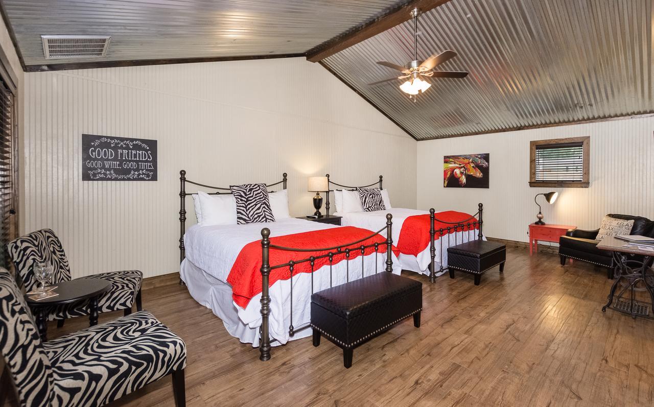 Vineyard Trail Cottages- Adults Only Fredericksburg Chambre photo