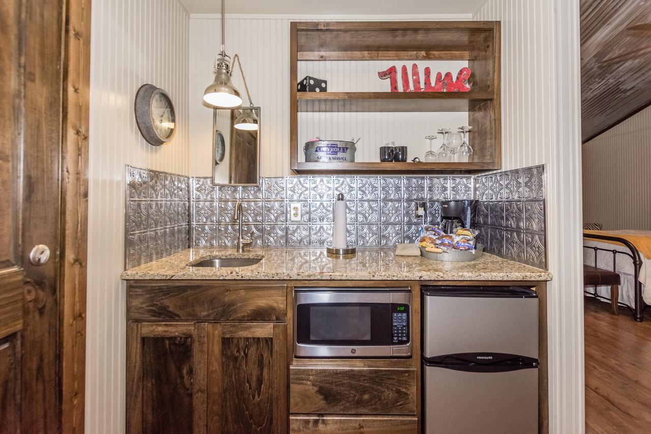 Vineyard Trail Cottages- Adults Only Fredericksburg Chambre photo