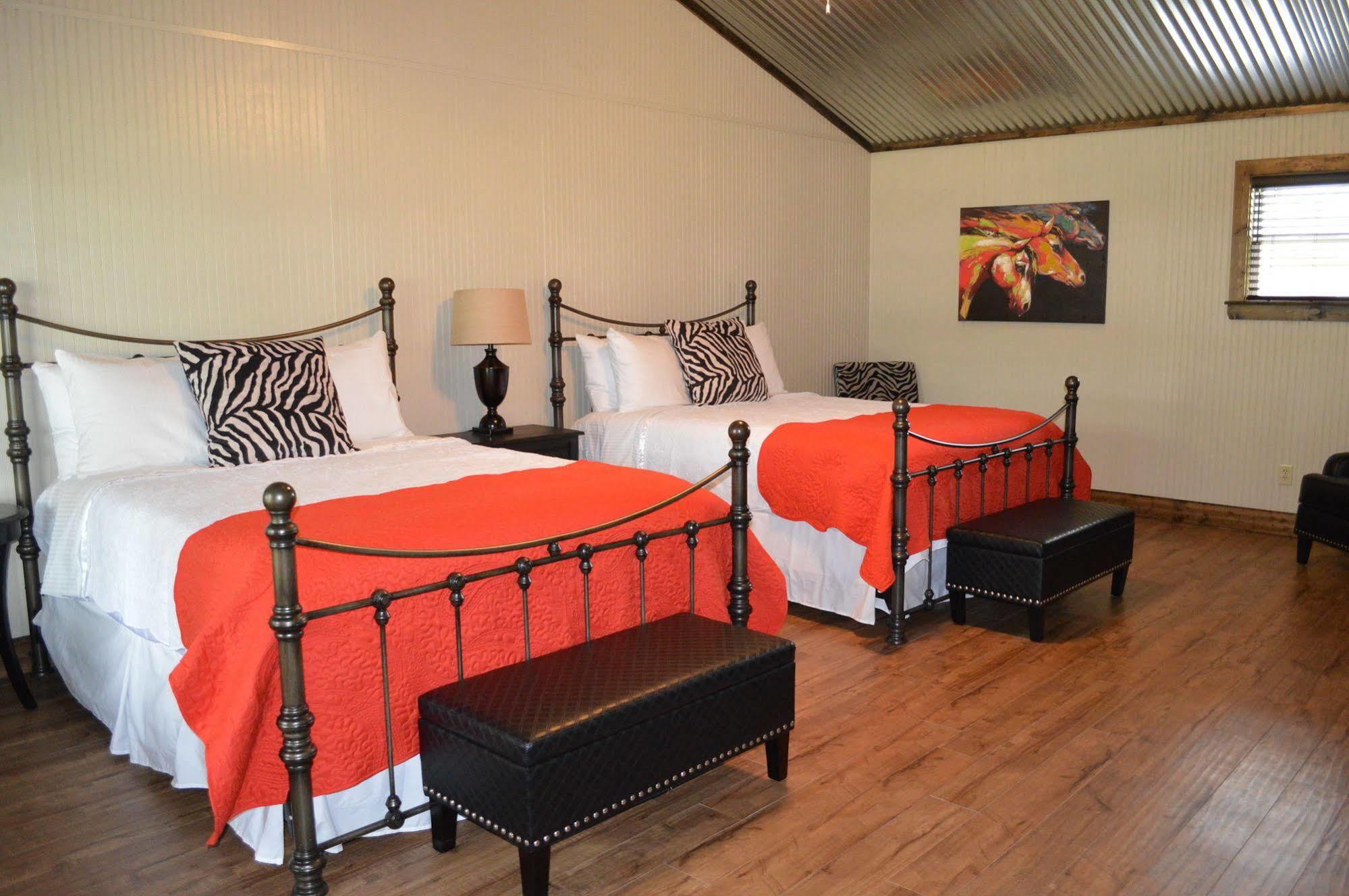 Vineyard Trail Cottages- Adults Only Fredericksburg Extérieur photo